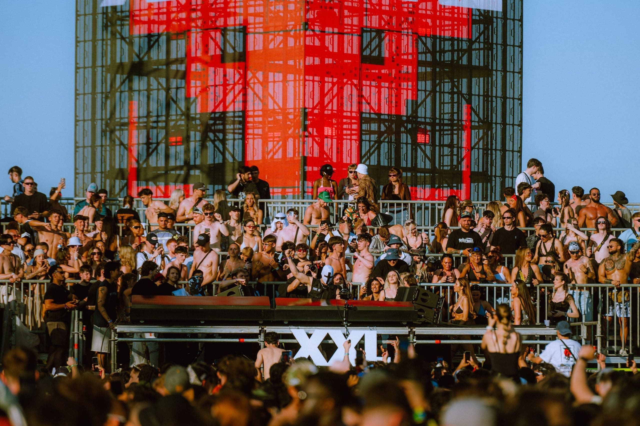 XXL MALTA still 10